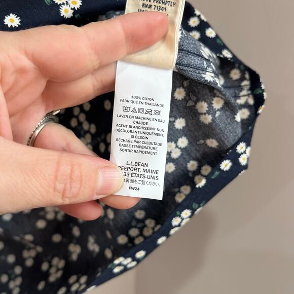 L.L.Bean Wrinkle Free Oxford Shirt 2X Plus Navy Floral Button Down Cotton - Picture 4 of 8